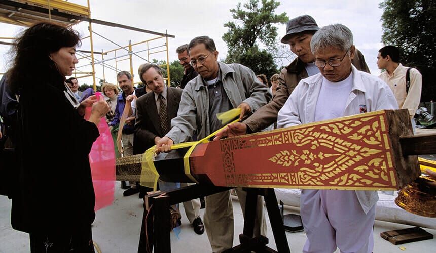 Pongsak Payakvichien (second from left) at dedication of Thai Pavilion at Olbrich Gardens. (Image courtesy of the University Communications.) Pongsak Payakvichien (second from left) at dedication of Thai Pavilion at Olbrich Gardens.