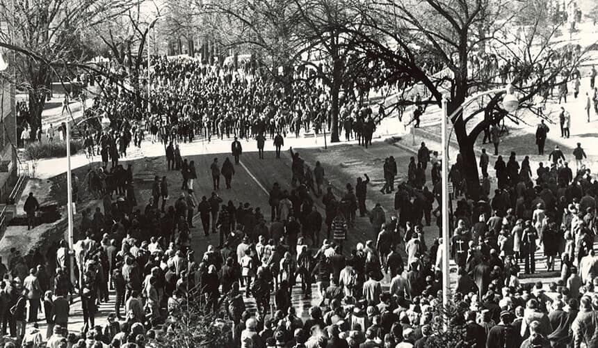 Students gather in protest on the UW-Madison campus. (Image courtesy of UW Digital Collections.) Students gather in protest on the UW-Madison campus.