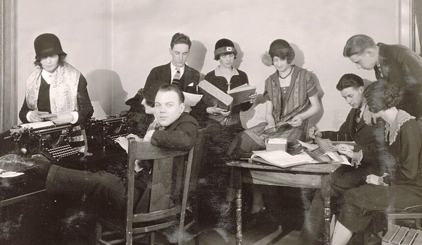 The Badger staff in 1925. (Image courtesy of UW Archives, #S16847.) The Badger staff in 1925.