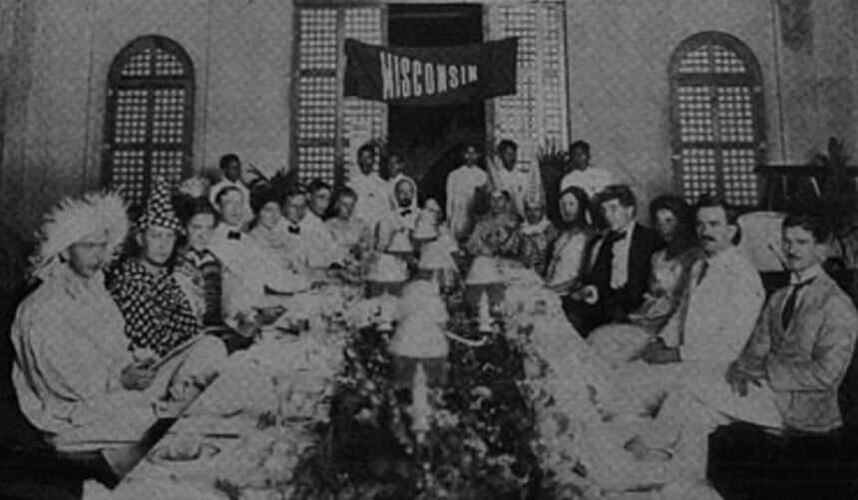 The 1913 banquet for UW alumni at the Manila Hotel.