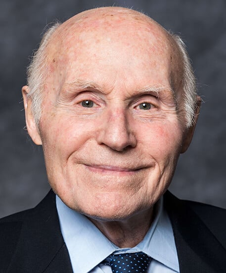 Herb Kohl posing for a portrait. 